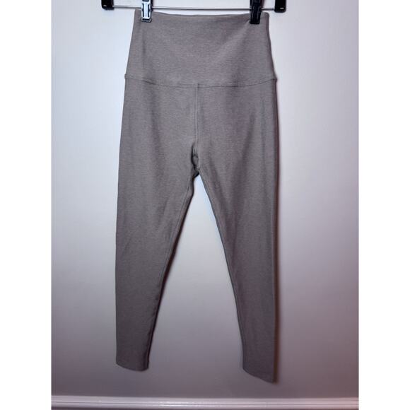 Beyond Yoga Women's High Waisted Birch Heather Cropped Leggings Sz Small $99 NEW - Picture 4 of 11